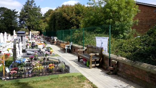 DATCHET CEMETERY, DITTON ROAD